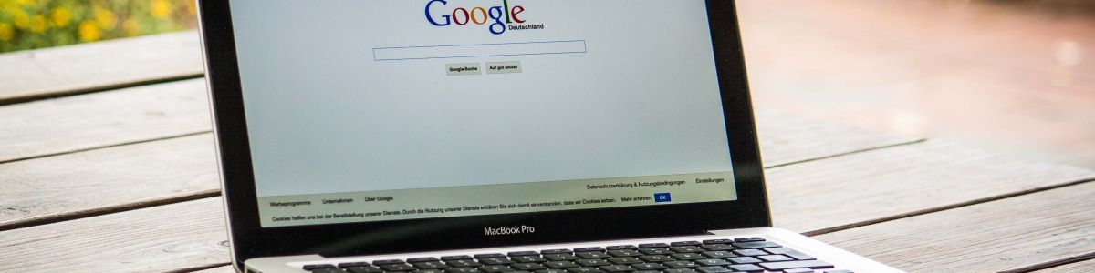 Als allwissendes Orakel beantwortet Google inzwischen komplexe Fragen. Das birgt auch für Dein Unternehmen Chancen. 