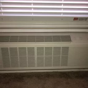 We service all types of HVAC equipment! Old or new, clean or dirty, furnace or air conditioner. Ducts or ductless.

Give us a call and we'll be happy to help you!