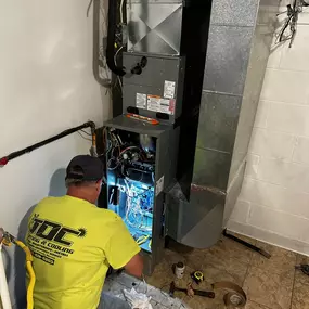 Gas furnace and cooling system installation in Washington County.