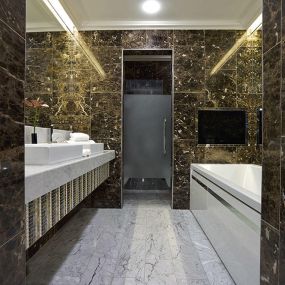 The Kensington Penthouse suite bathroom