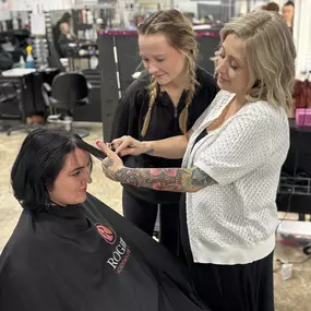 Bild von Rogers Academy of Beauty