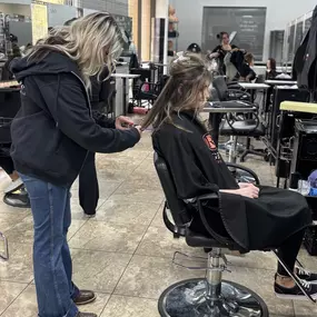 Bild von Rogers Academy of Beauty