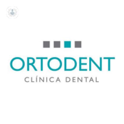 Logótipo de Clínica Dental Dra. Bernat
