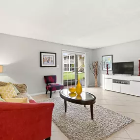 Spacious living room