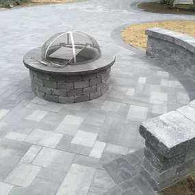 Cambridge Paver decking, wall and fire pit