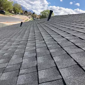 Clean lines on a GAF Timberline HDZ Roof Installation