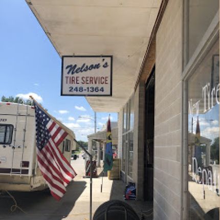 Logo de Nelson's Tire Service