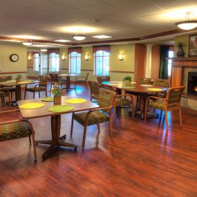 Inside friends can gather for dinner in the dining room or meet in the campus center at the Bistro. A full complement of community amenities, onsite Mass and ecumenical services, stimulating activities, events and entertainment offer so many intriguing options.