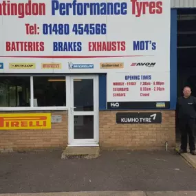 Bild von Huntingdon Performance Tyres Ltd