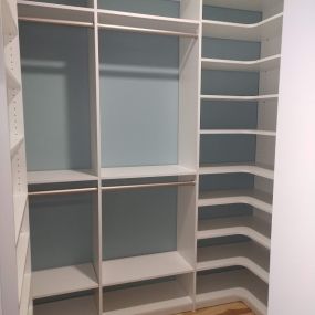 Custom walk in closet in Spring Mills for a new construction home