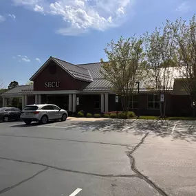 Outside view of the State Employees' Credit Union Greensboro-Holden road branch