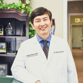 Dr. Charles Kim