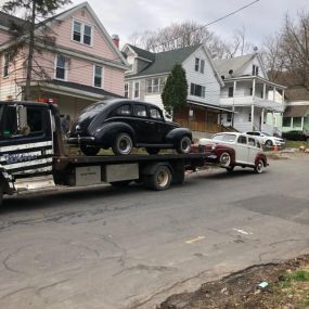 Call our fast, friendly, reliable tow team!