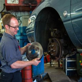 Jeff’s Auto Service is a family owned business and has been providing quality and trust to our customers for over three decades. Our team offers a variety of services for all of your auto needs, including underhood repair, undercar repair, transmission repair, specialty repair, and more.