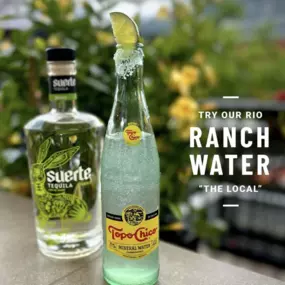 Craving a cool, summer sipper? Meet the Ranch Water – the Texan classic making waves nationwide. Topo Chico mineral water blended with blanco tequila, garnished with a salt rim and lime. Pure refreshment!