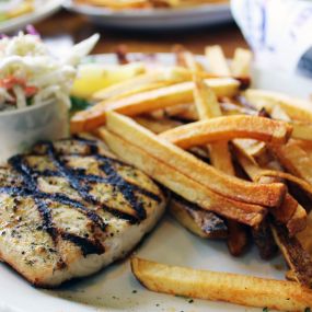 Seafood Restaurant | Grilled Fish | Pinchers | Florida