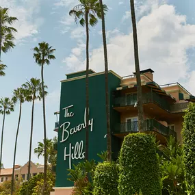 The Beverly Hills Hotel front drive