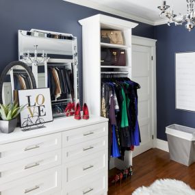 The Tailored Closet of North Tampa specialize in custom closet designs that are tailored to meet the specific needs of each of our clients. We will work with you to create a functional and stylish space that is both organized and aesthetically pleasing. Our designs range from simple and cost-effecti