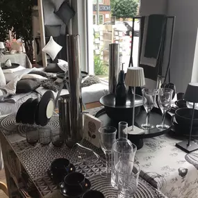 Bild von Schöne Dinge fürs Bett, Bad und Tisch.