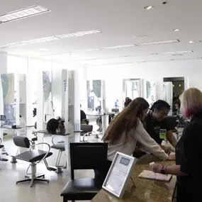 Bild von Tricoci University of Beauty Culture Glendale Heights