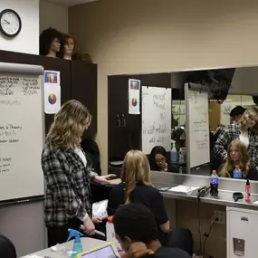 Bild von Tricoci University of Beauty Culture Glendale Heights