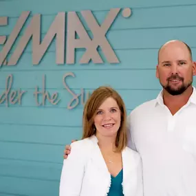 Bild von RE/MAX Under the Sun