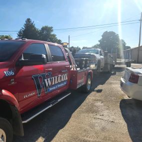 Need a heavy duty towing service? Call us now!