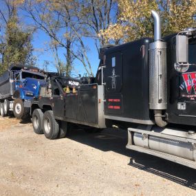 Need a heavy duty towing service? Call us now!