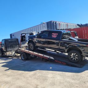 Need a heavy duty towing service? Call us now!