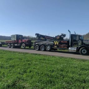 Need a heavy duty towing service? Call us now!