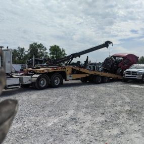 Need a heavy duty towing service? Call us now!