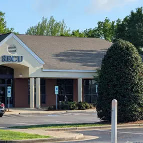 Outside view of the State Employees' Credit Union Wilson-42 West branch