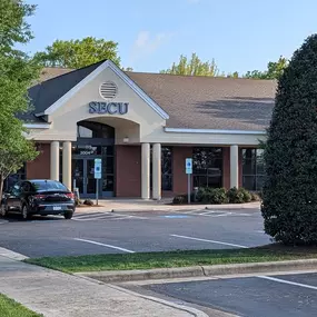 Outside view of the State Employees' Credit Union Wilson-42 West branch