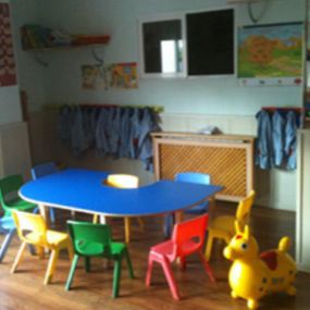 escuela-infantil-heidi-mesa-salon-04.jpg