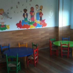 escuela-infantil-heidi-mesas-01.jpg