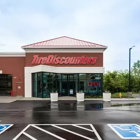 Tire Discounters on 1027 Glenbrook Way in Hendersonville