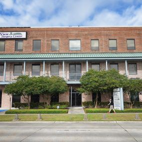Crescent View Surgery Center is conveniently located in Metairie at 3434 Houma Boulevard.