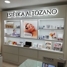 ESTETICAALTOZANO3.jpg