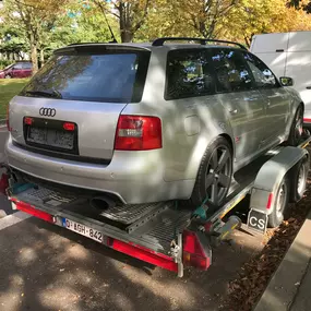 transport de cette super audi rs6+ avec remorque plateau