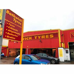 Bild von Bathwick Tyres - Team Protyre