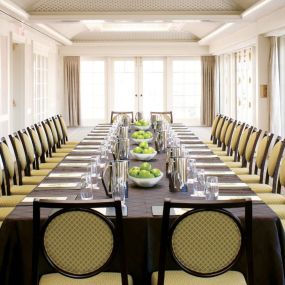 Enrich your special event or business meeting in Washington, DC with superb cuisine, personalized attention from an expert planning staff, and the elegance of one of the region’s most historic hotels—only at The Hay-Adams.