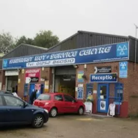 Sandhurst Tyres