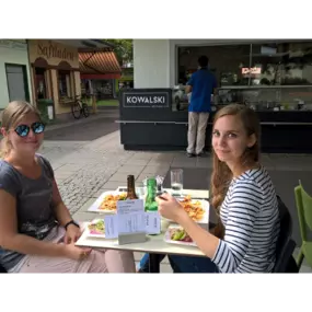 Kulinarium Linz - Diakoniewerk OÖ 4020 
Gastgarten
Wenn das Wetter es zulässt, servieren wir gerne auch ihr Frühstück oder vegane und vegetarische Mittagsgerichte in unserem Gastgarten.