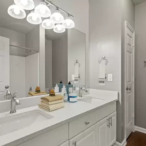 Double Square Sinks & Linen Closet