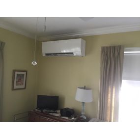 Mitsubishi 3 Ton Ductless Heat Pump Installed in East Haven, CT.