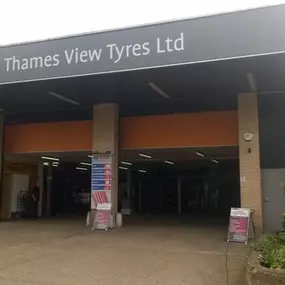 Bild von Thamesview Tyres Ltd