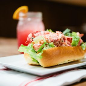 Lobster Roll and Mason Jar Cocktail at Smoke House