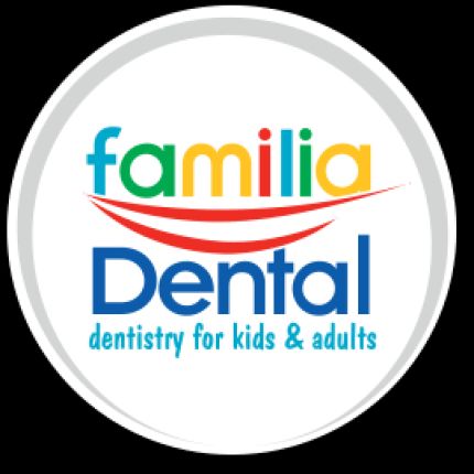 Logo de Familia Dental