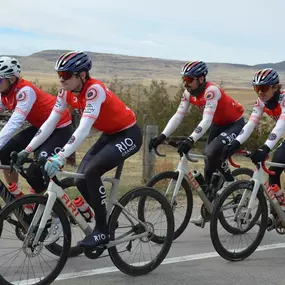 Team Rio Grande Cycling wrapped up Team Camps with a final stop at the Fort Collins Rio for a well-earned margarita and a quick photoshoot to close out four big days on the bike.
From Horsetooth to Carter Lake to Red Feathers at 9,000 ft, these riders took on climbs, sprints, and team challenges—all while celebrating being the #1 team in Colorado last year!
Big things ahead in 2025, and we’re proud to be part of the ride. ????‍♂️????