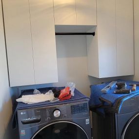 What other color can make a room appear clean and fresh? Hence, there’s no doubt that it was the perfect choice to complete this laundry room in Mystic, Connecticut, with pure-white finish cabinets. #TailoredLivingNianticMystic #MysticCT #GetOrganized #CustomCabinets #FreeConsultation